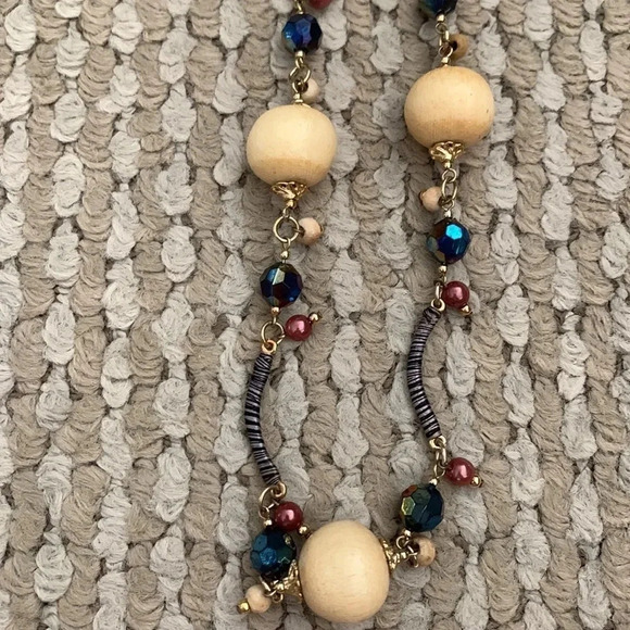 Vintage Necklace 🔴 - Picture 2 of 2